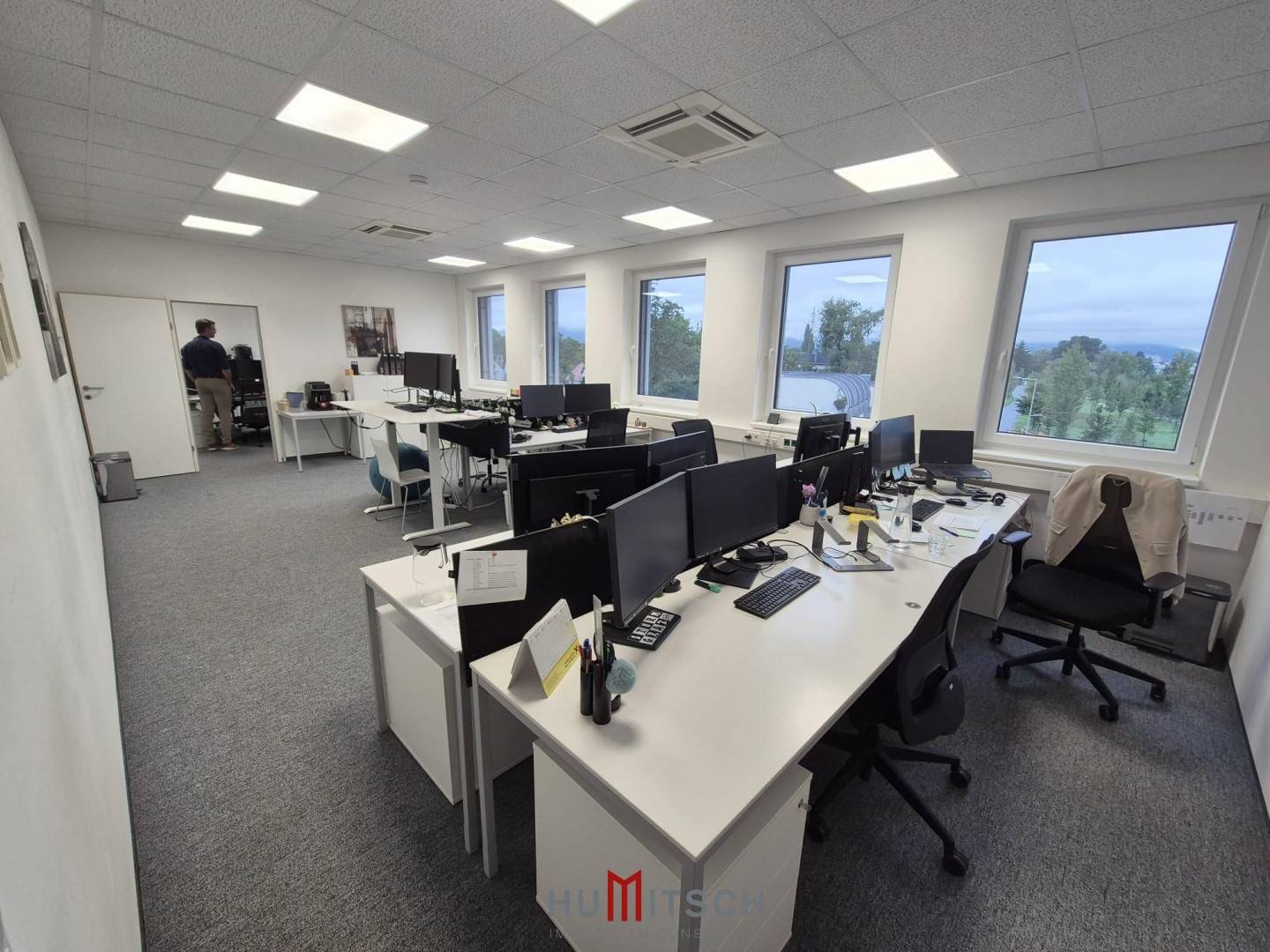 Hochwertige Bürofläche in Graz-Puntigam, Parkplätze & gute Anbindung