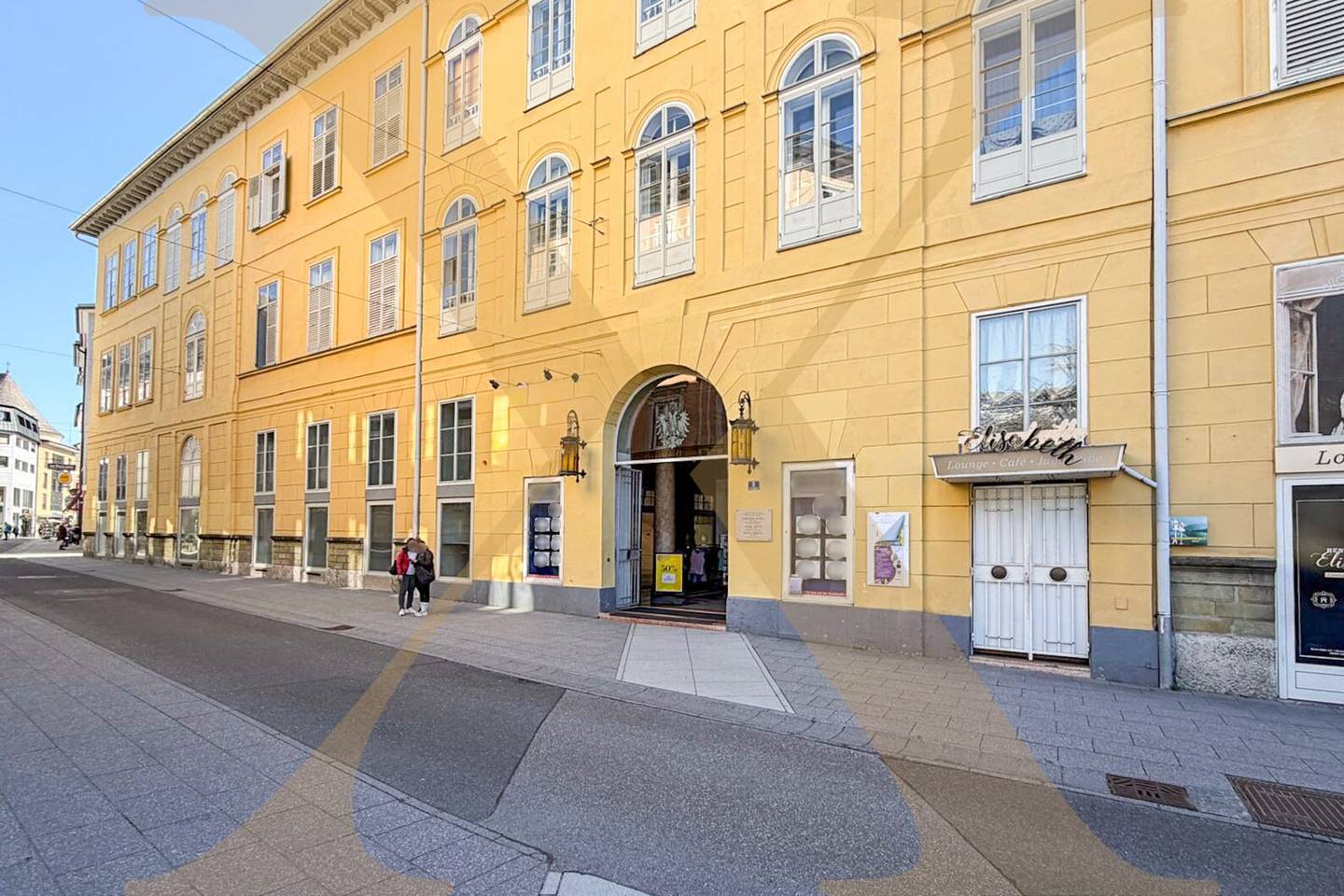 Representative commercial premises in top location of Bad Ischl for rent! Heritage protection