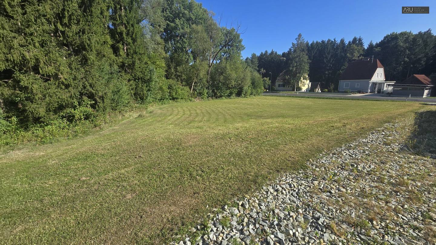 Exklusives, ebenes Baugrundstück mit ca. 1.375 m² – Raum für Visionen und Lebensqualität
