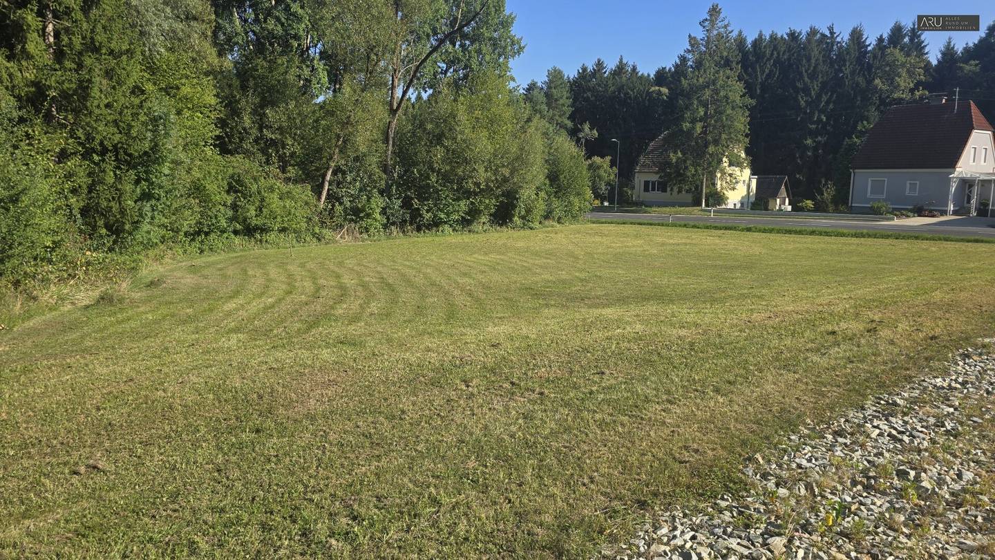 Exklusives, ebenes Baugrundstück mit ca. 1.375 m² – Raum für Visionen und Lebensqualität