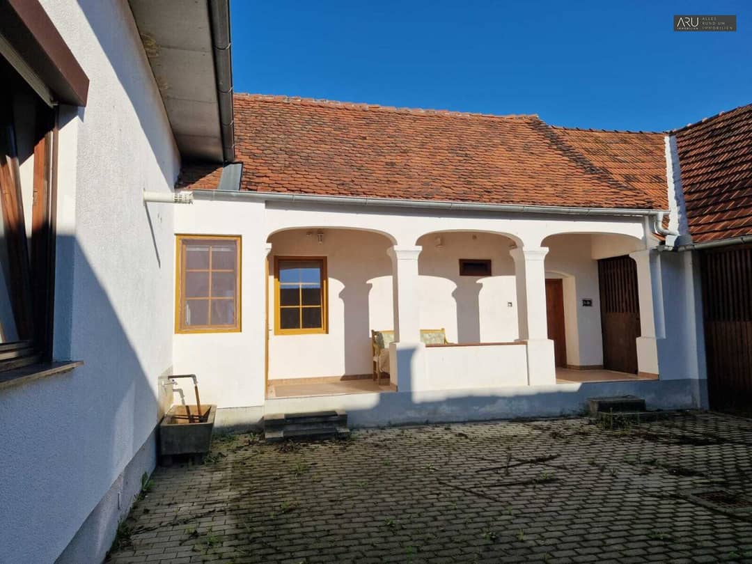 Haus in Ollersdorf im Burgenland mit Arkadenhof, Garage & Erdkeller
