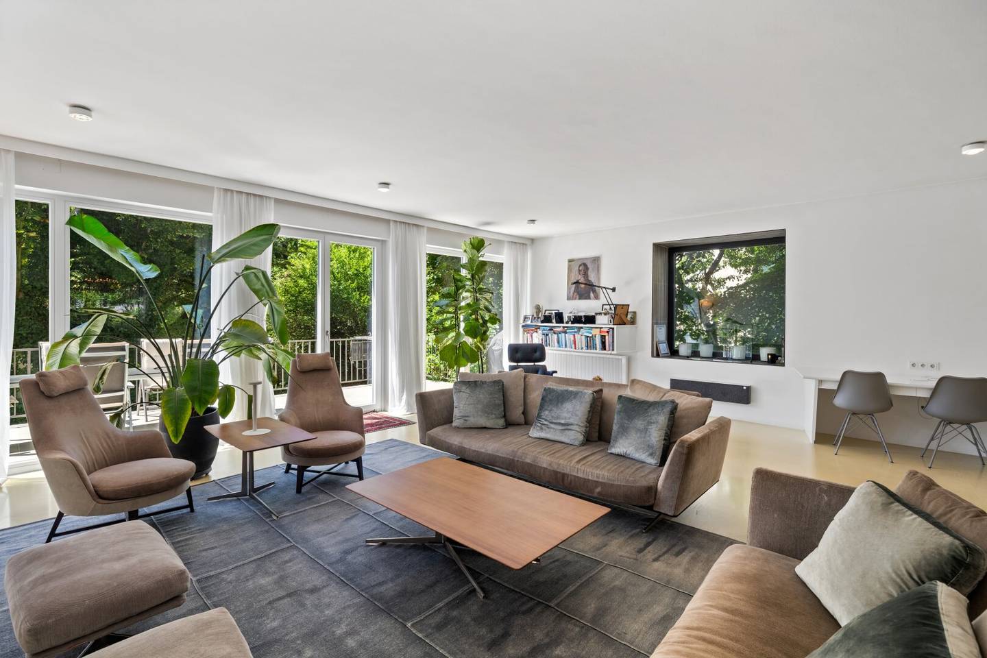 Maisonettewohnung im Grünen mit Garten und Garage