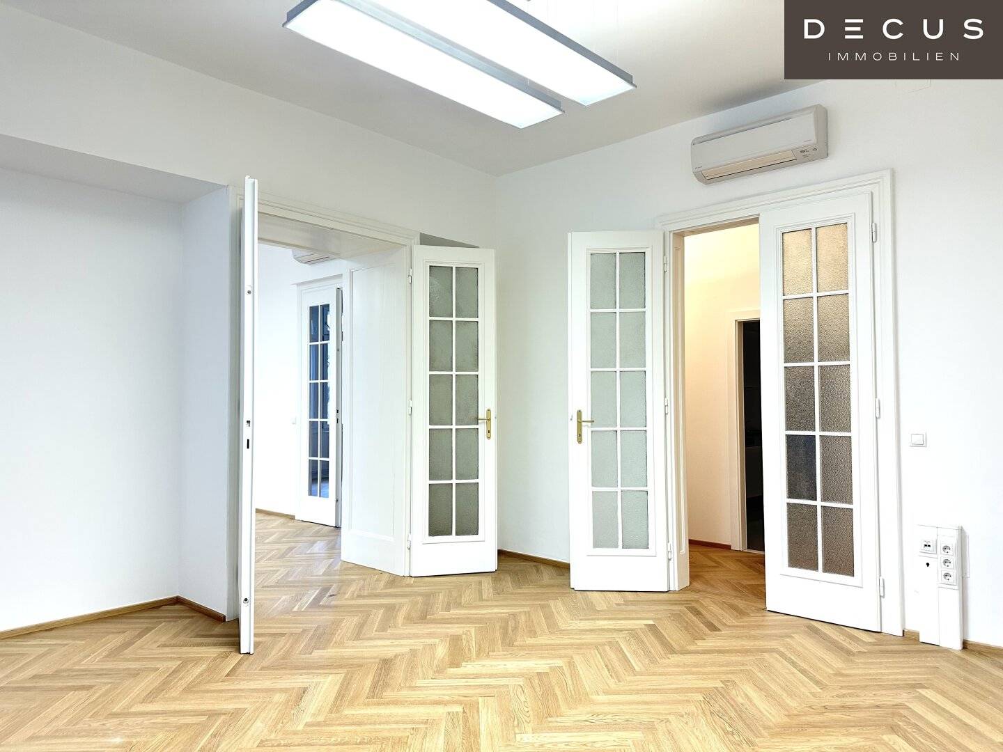 Near Landesgericht available now air conditioned historic office first occupancy after renovation