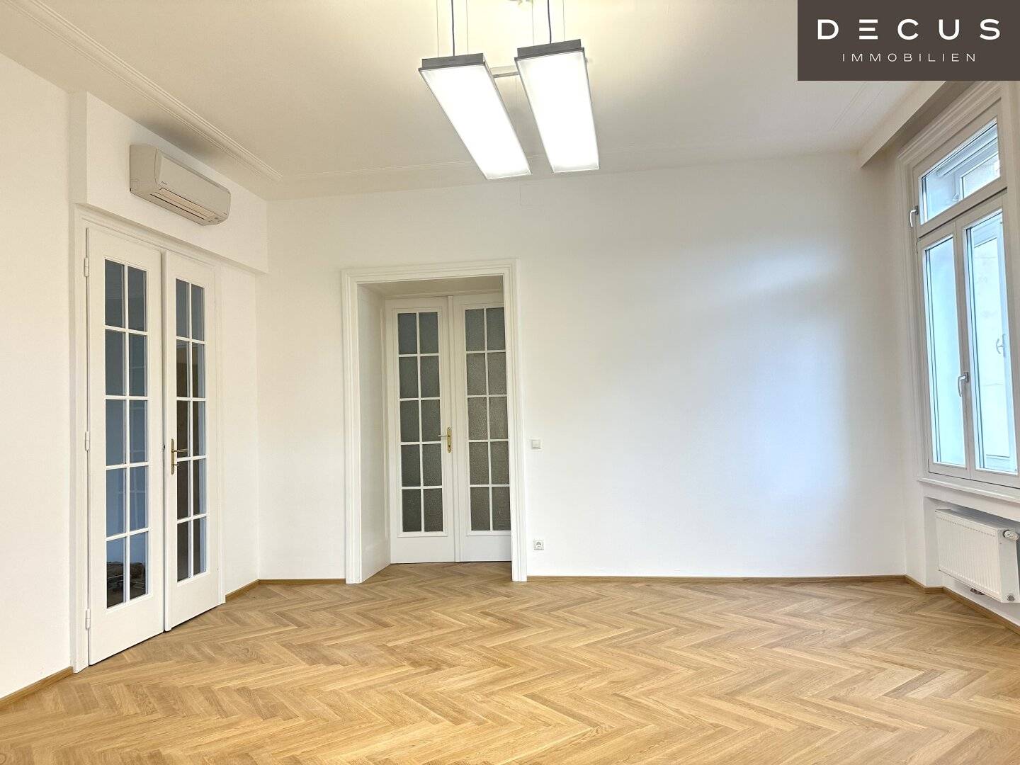 | Near Landesgericht | available now air conditioned old building office | first occupancy after renovation