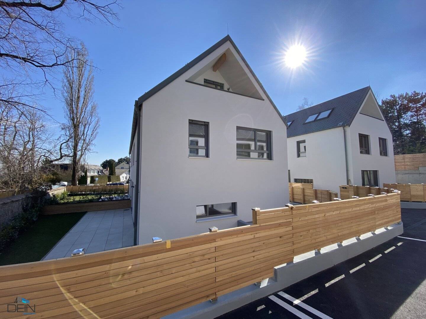 NEW! EXCLUSIVE 5 ROOM SEMI-DETACHED HOUSE WITH BASEMENT AND PRIVATE GARDEN IN GIESSHÜBL