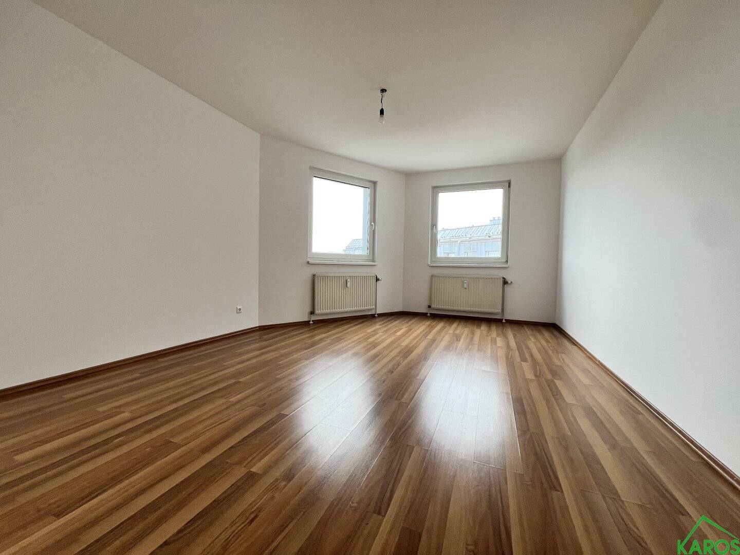 Helle 2-Zimmer-Wohnung in 8. Etage, Sonnleithnergasse, Wien 1100
