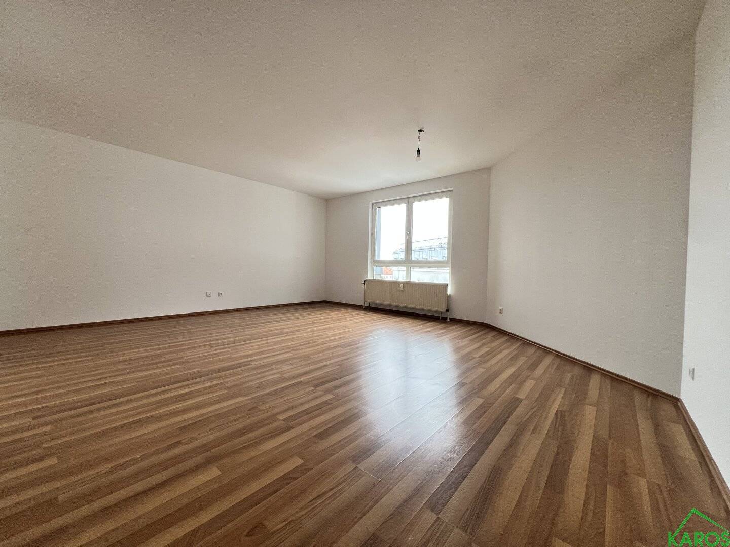 Helle 2-Zimmer-Wohnung in 8. Etage, Sonnleithnergasse, Wien 1100