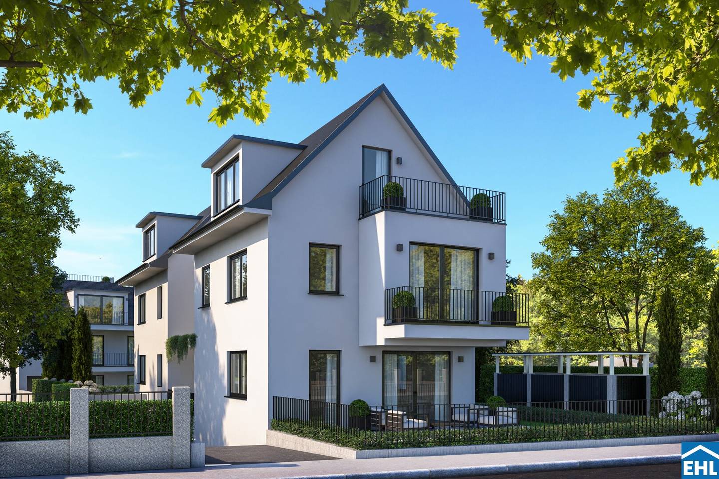 First occupancy with balcony near Lainzer Tiergarten