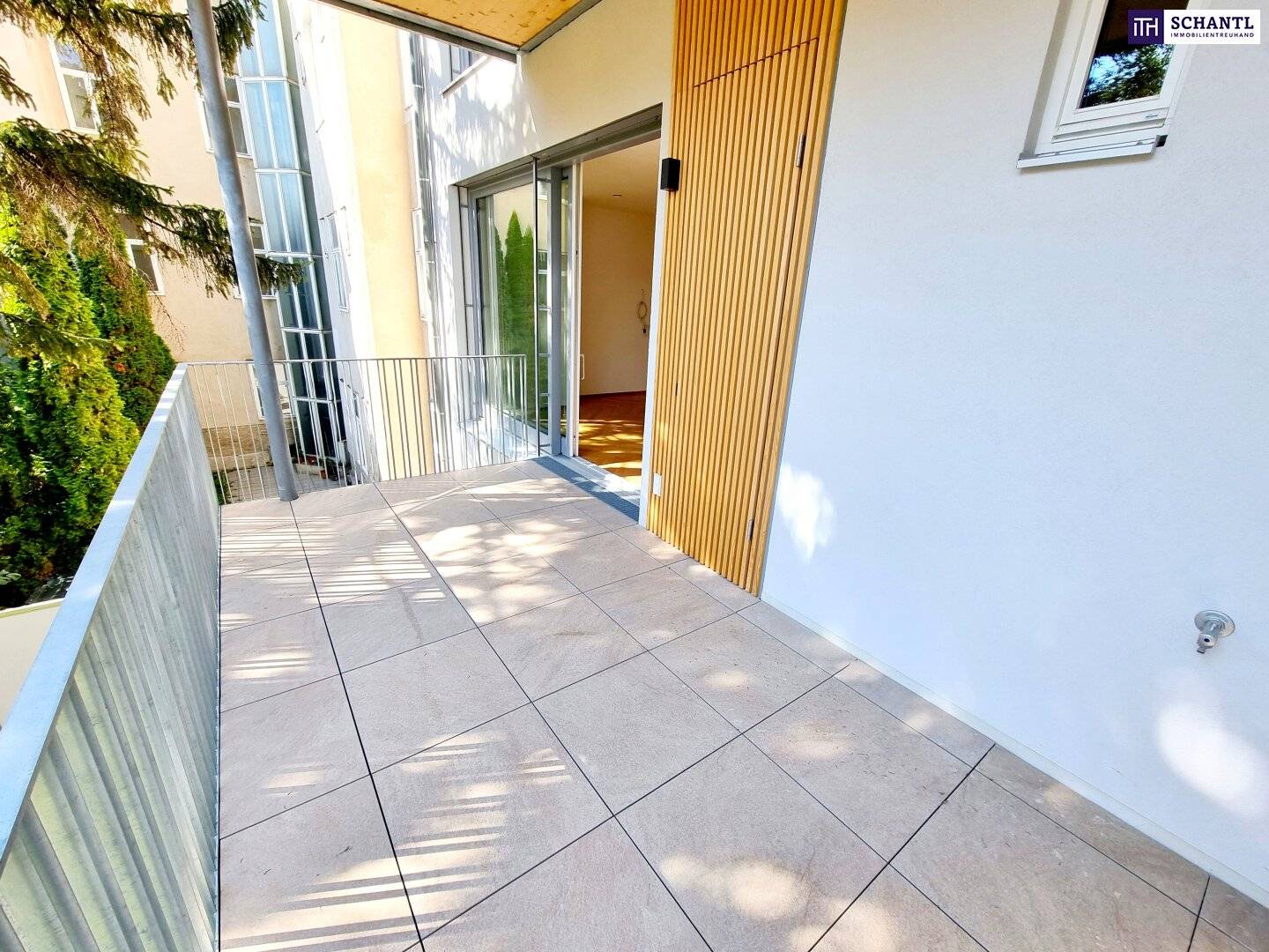 Apartment first occupancy with balcony and geothermal heating