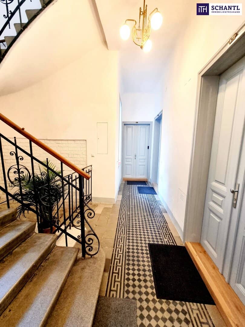 Renovierte Altbauwohnung mit Innenhofblick im letzten Stock