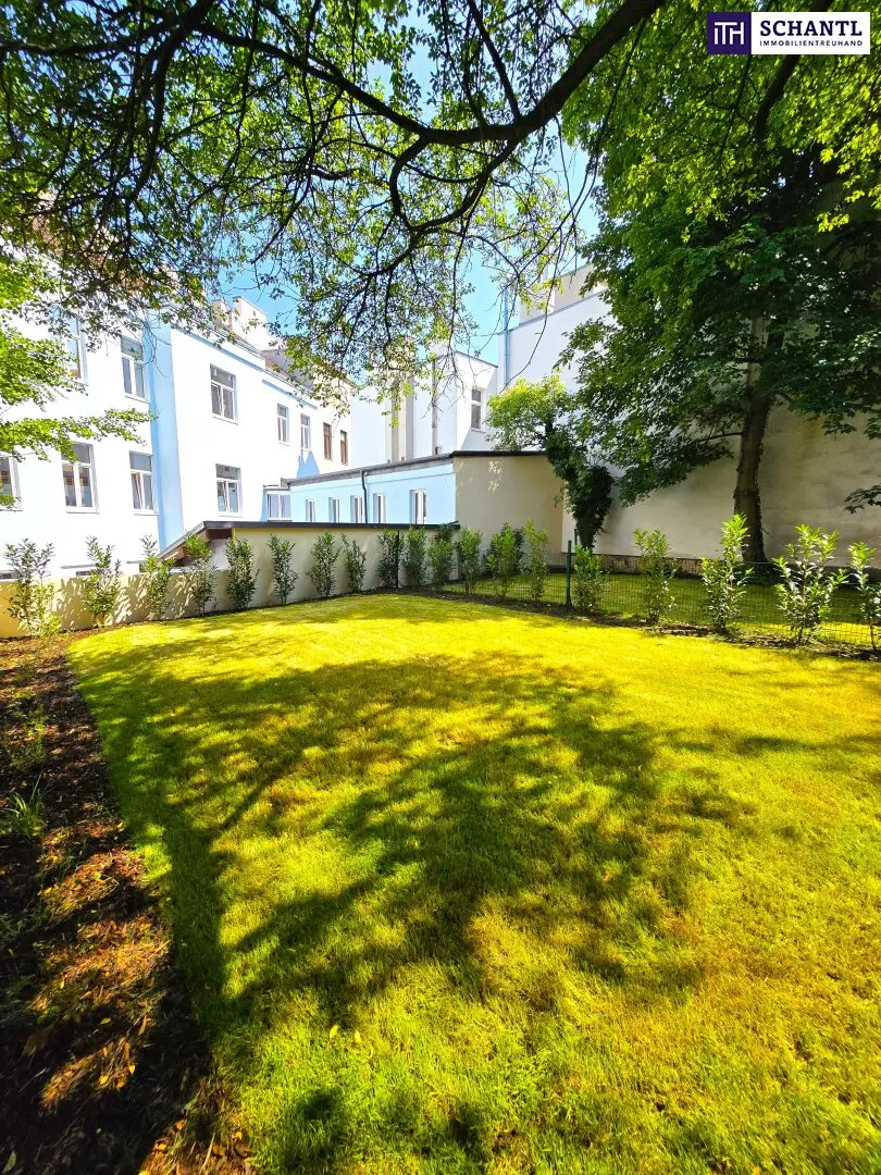 Lawn mowers instead of street noise! TOP renovated + Wonderful private garden + Courtyard facing balcony + Lots of greenery + High quality of life + Absolute quiet location + Ideal room layout! It does not get better than this! Do not hesitate...