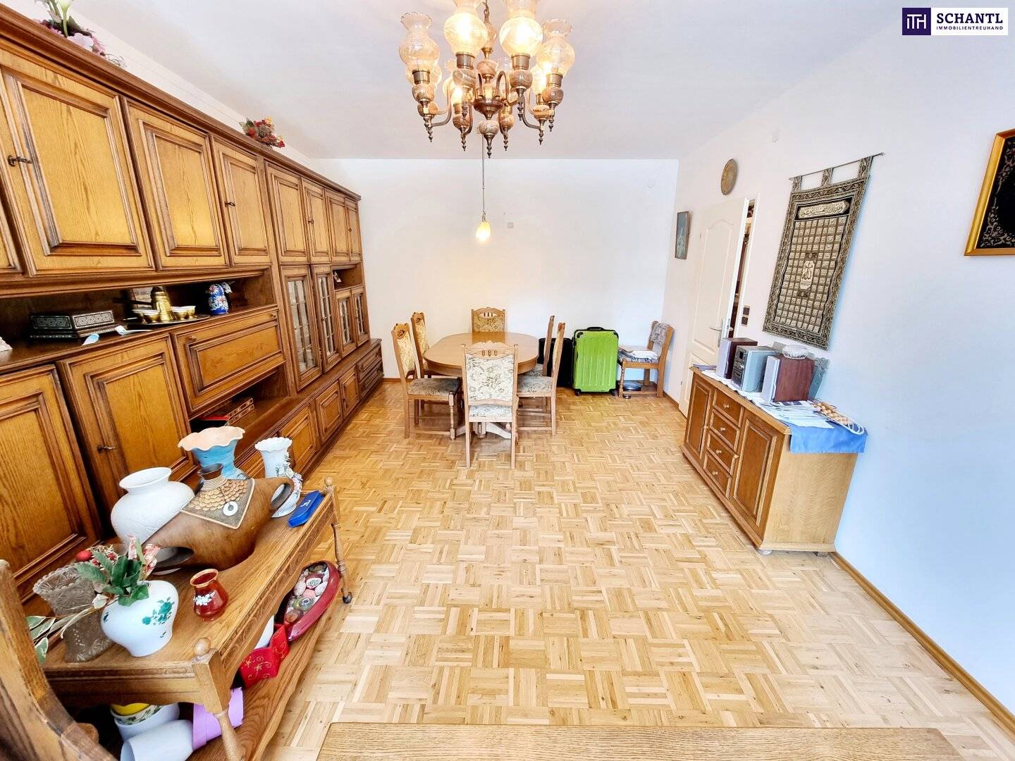 Quiet cul de sac Loggia green view apartment