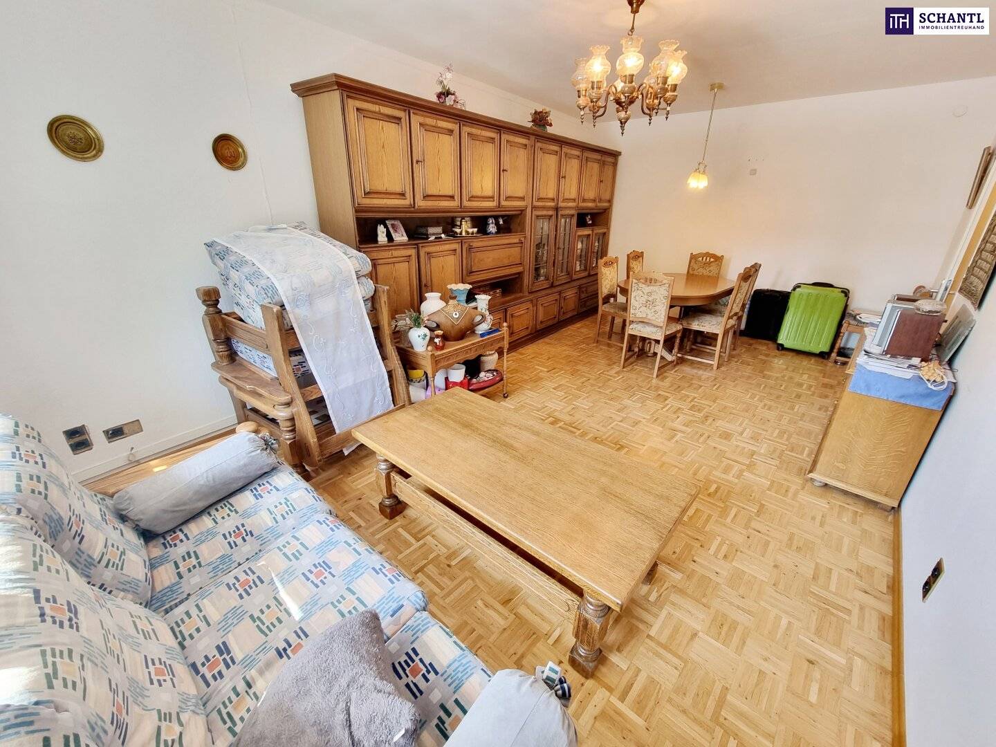 Quiet cul de sac Loggia green view apartment