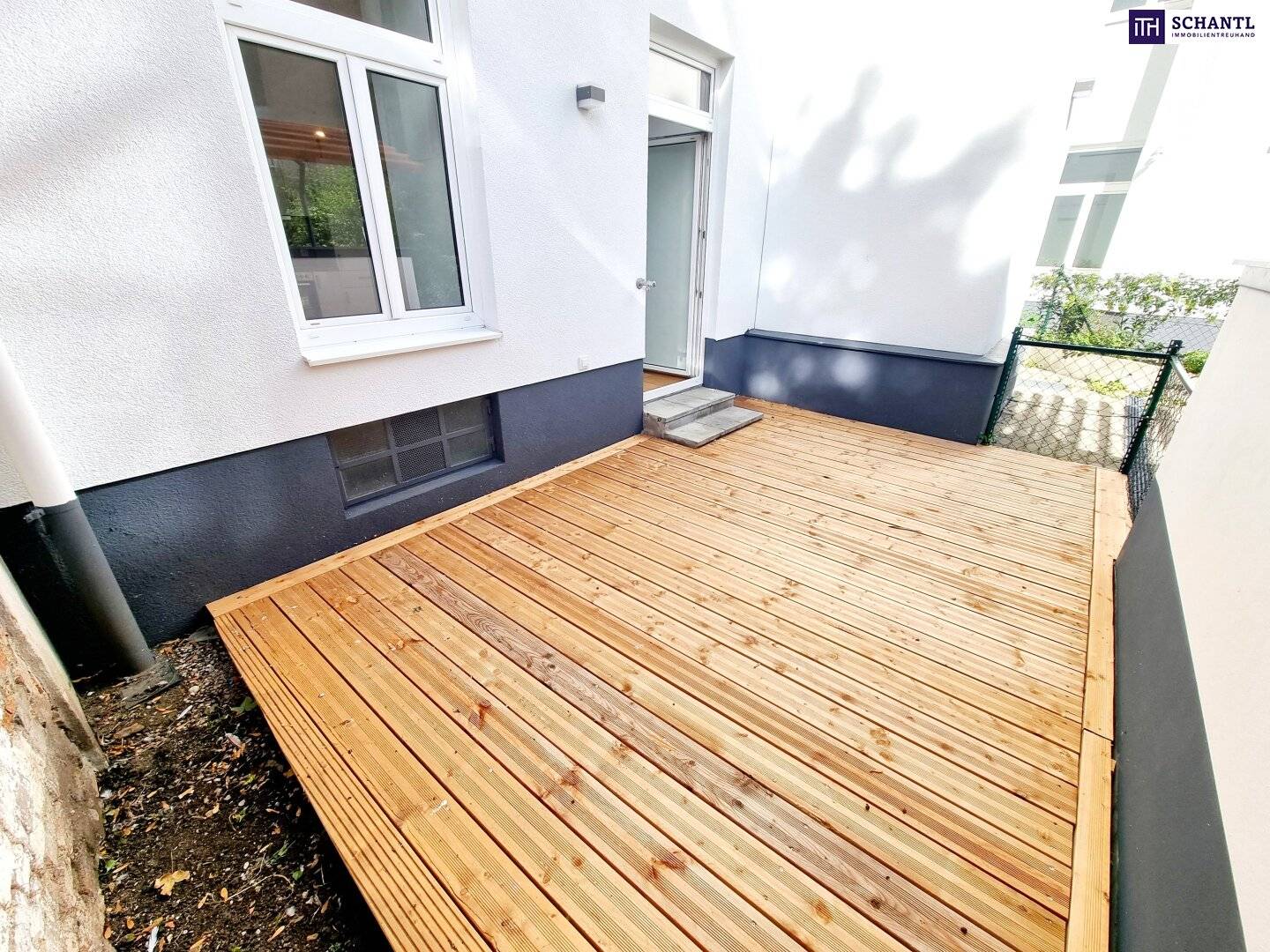 Wohnung mit Hofterrasse und Infrastruktur