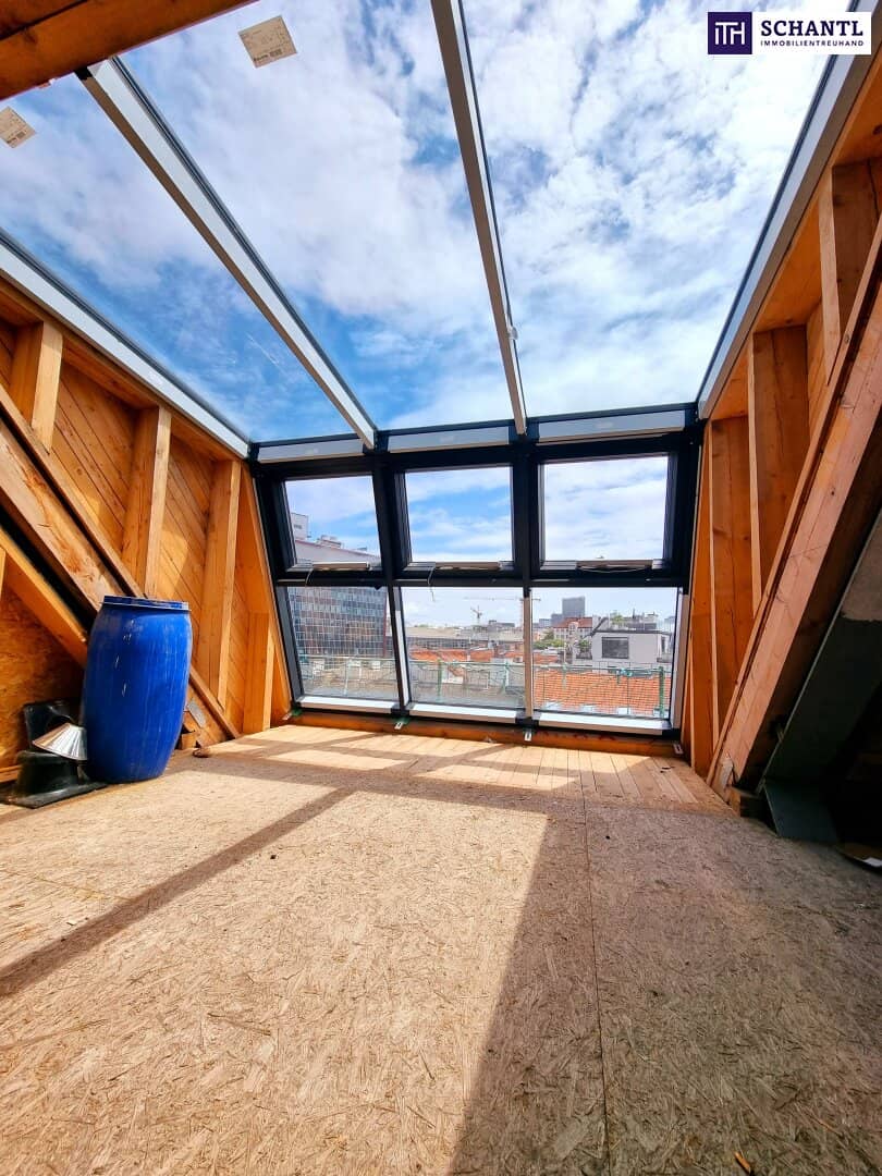Spacious penthouse apartment with large terrace in a prime location