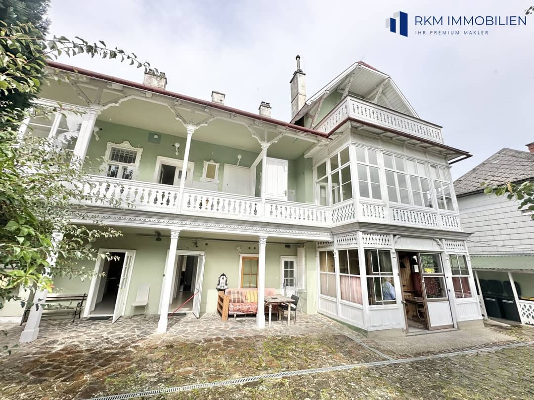 Etablierte Pension im „Speckgürtel Wiens – herrschaftliche Villa mit 8 Einheiten
