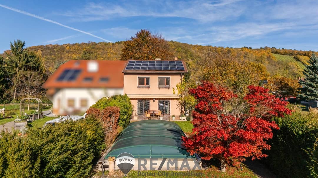 03 EFH 2103 - Liegenschaft Front