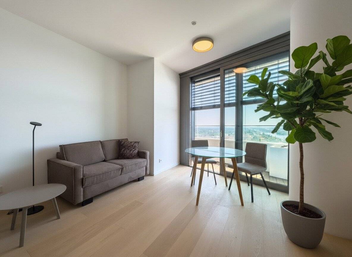Wohnung Erstbezug im höchsten Wohnturm mit Balkon