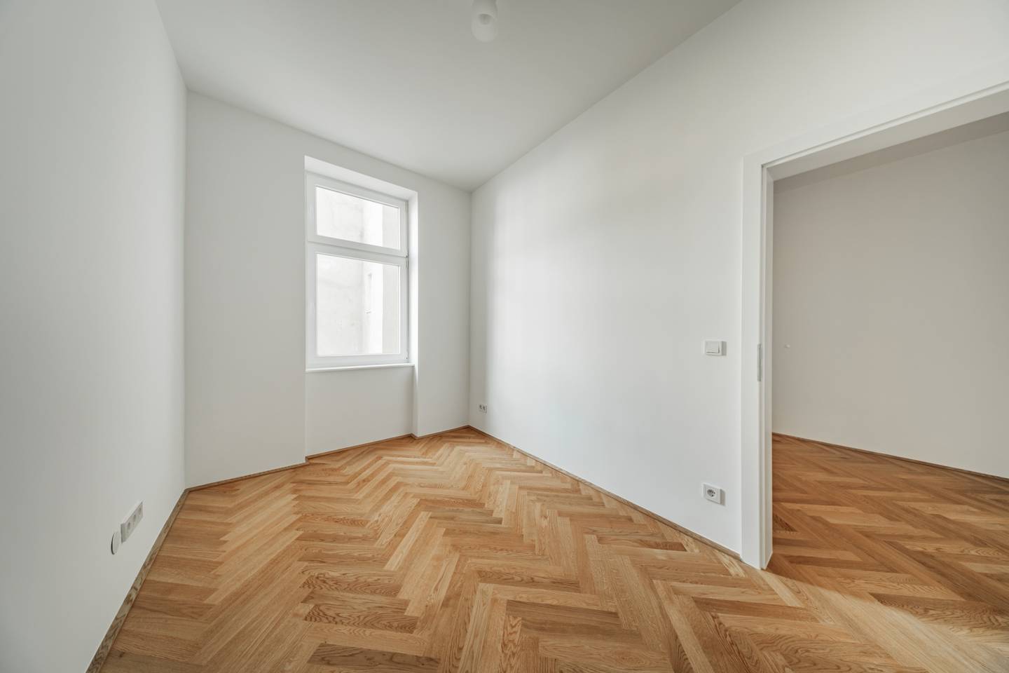 Altbauwohnung hochwertig saniert in ruhiger Lage