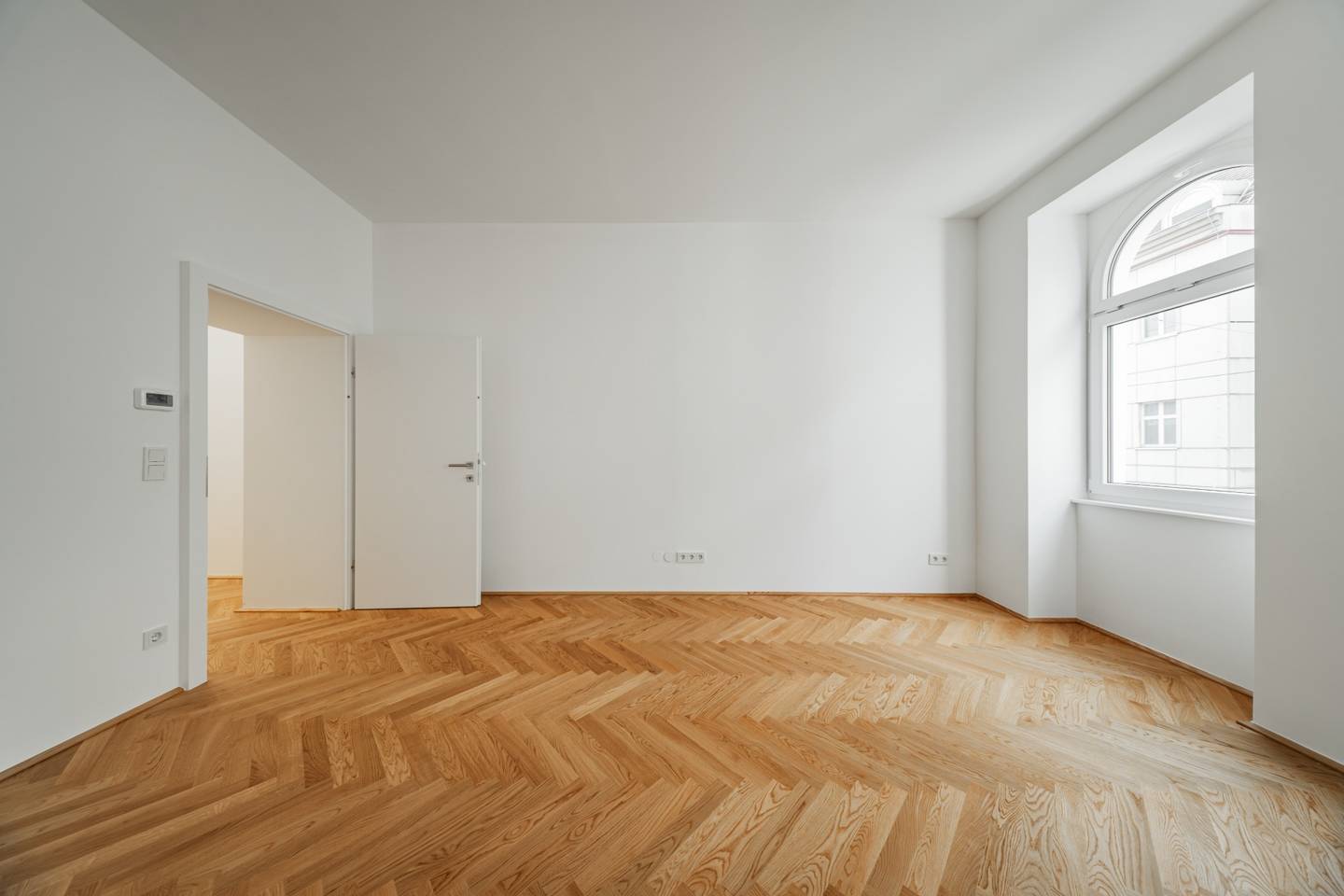Altbauwohnung Erstbezug mit Parkettboden