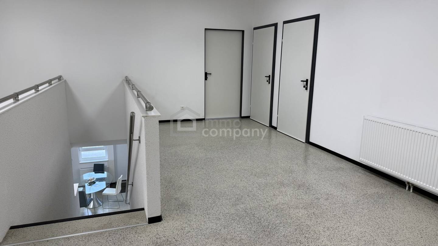Moderne Bürofläche in Tattendorf, 24 m², inkl. Parkplatz, zentrale Lage