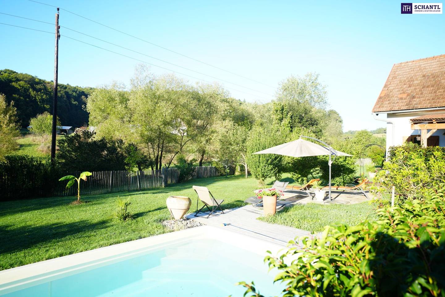 Vierkanthof in Loipersdorf mit Pool