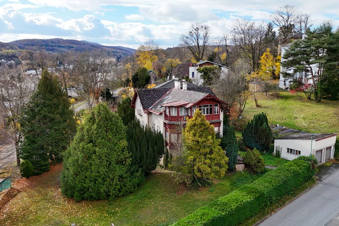 Historische Wienerwald-Villa in Tullnerbach-Lawies, 174 m² Wohnfläche