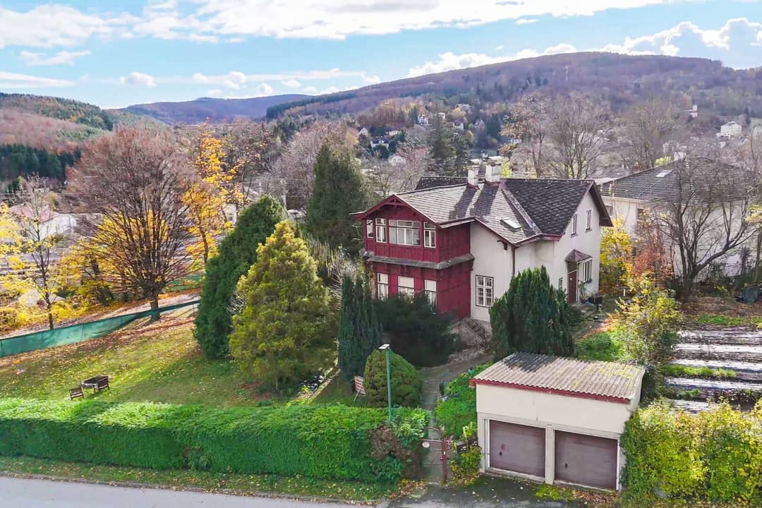 Historische Wienerwald-Villa in Tullnerbach-Lawies, 174 m² Wohnfläche
