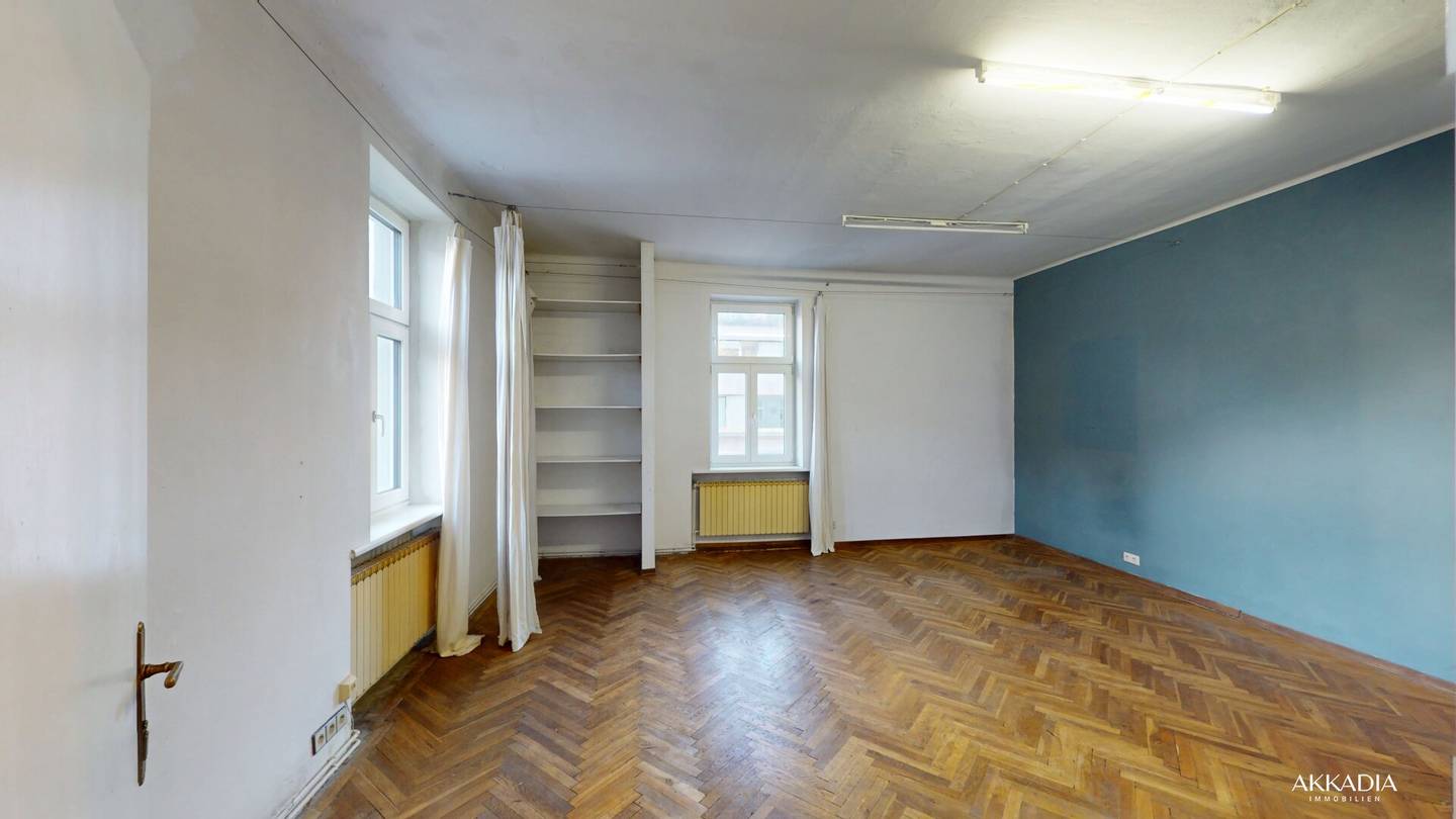 Wohnung mit Raumhöhe und Echtholzparkett
