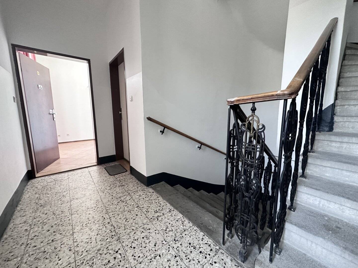 1 Zimmer Wohnung in 1120 bei Meidlinger Bahnhof / Philadelphiabrücke