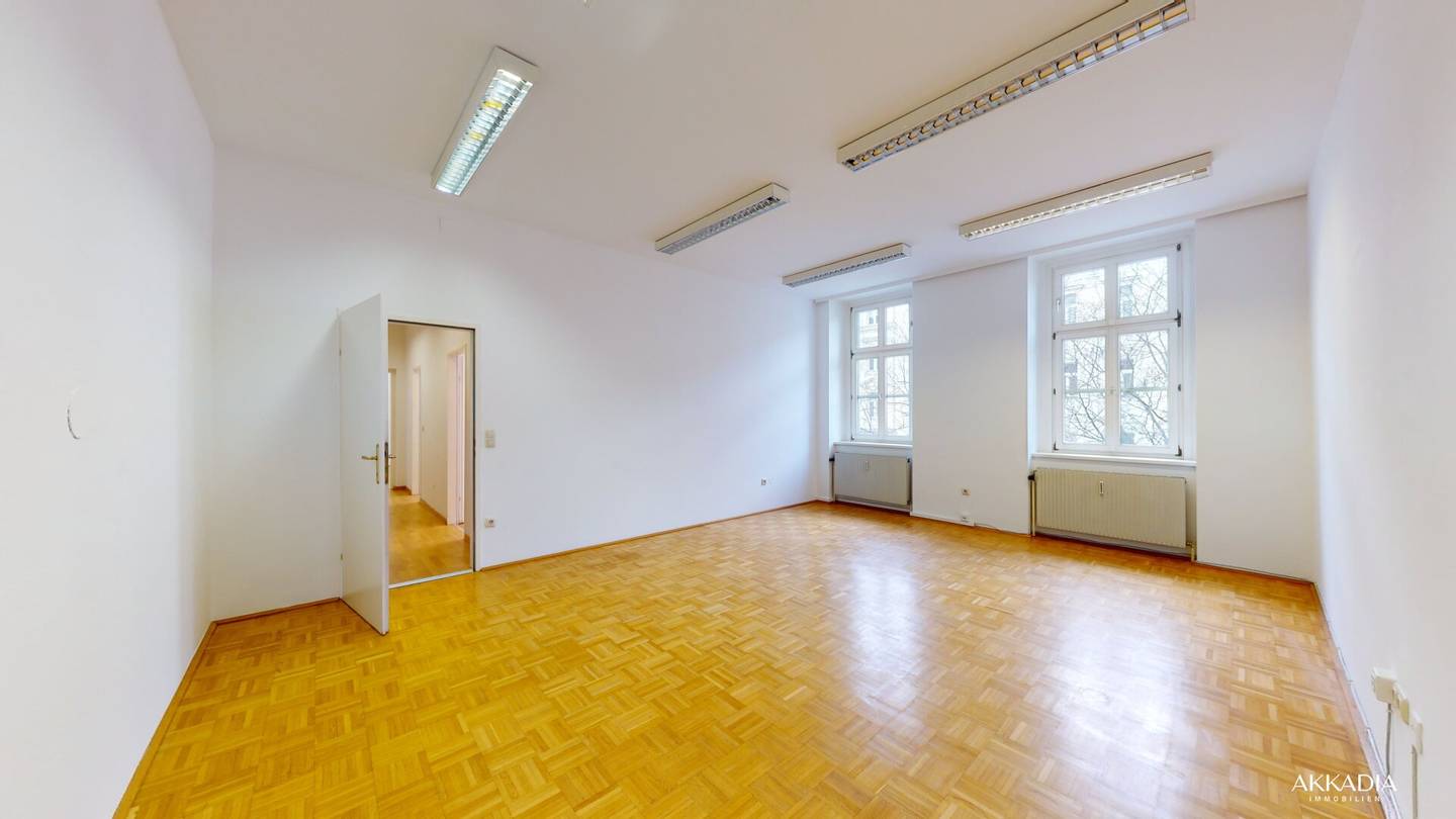 Centrally Located Office in the Pulsating Mariahilf with Expansion Potential up to about 1200 m²