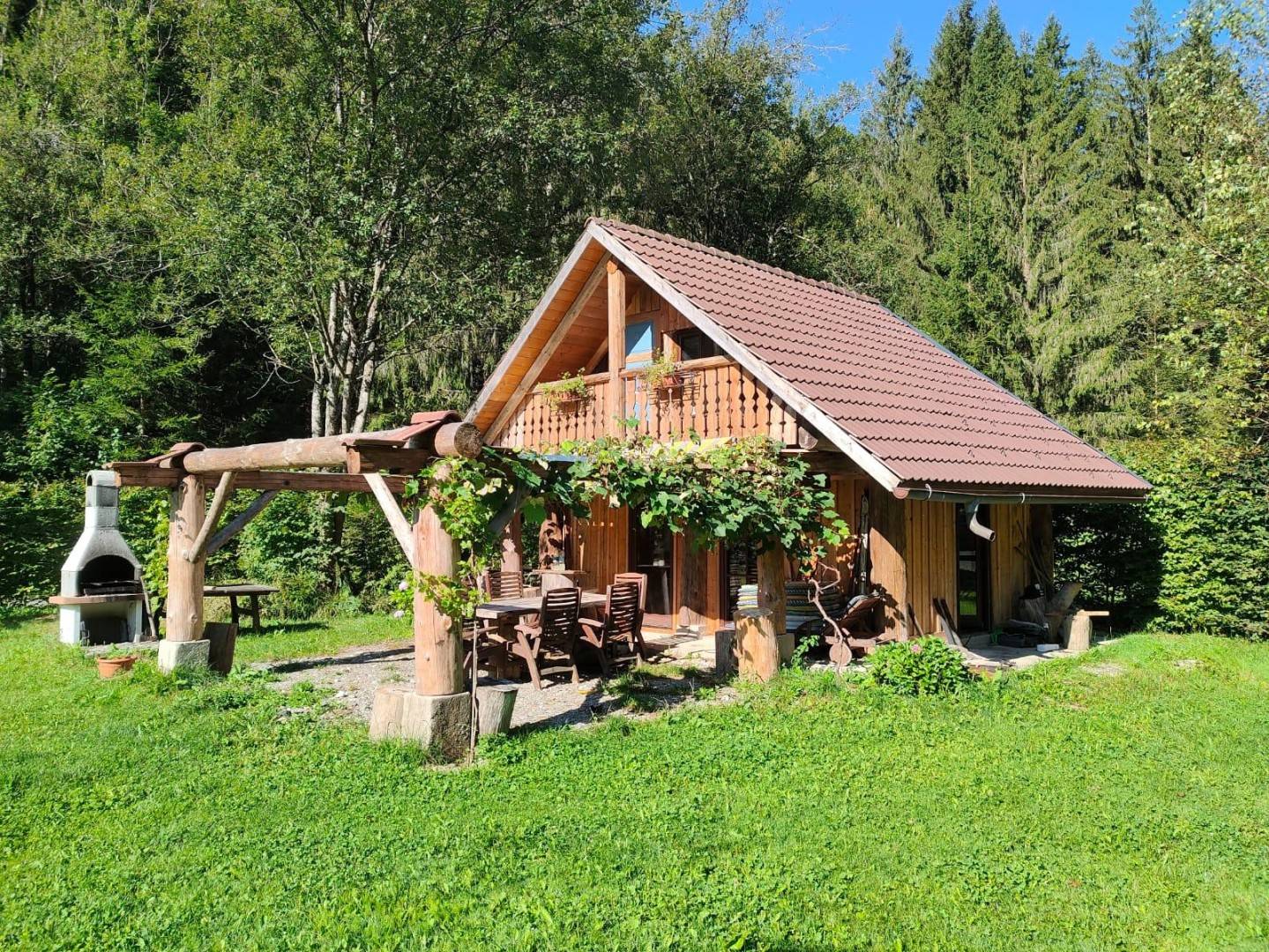 Luxuriöses Eco-Chalet in Nötsch im Gailtal mit eigenem See und Garten