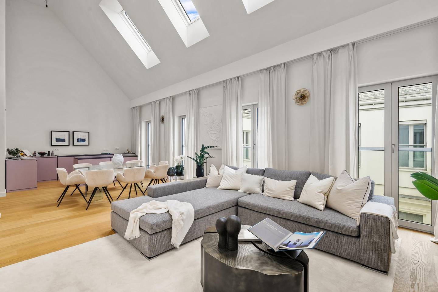 City center apartment newly built roof terrace