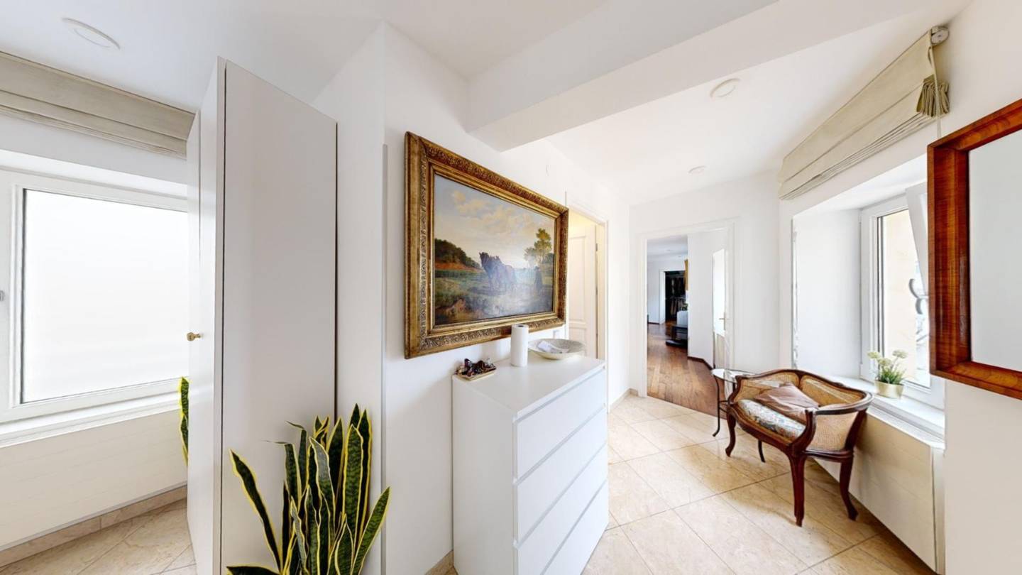 Maisonette apartment with two terraces and city view