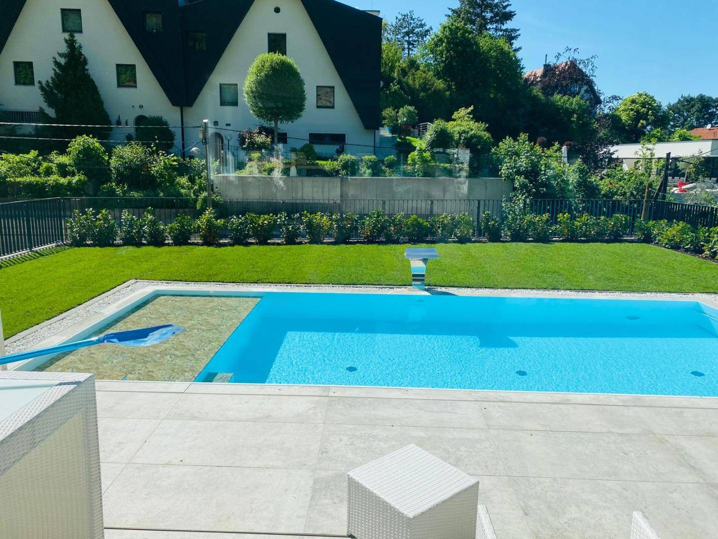 Villa in Klosterneuburg mit Pool, Erdwärme & Solarenergie, Smart-Home