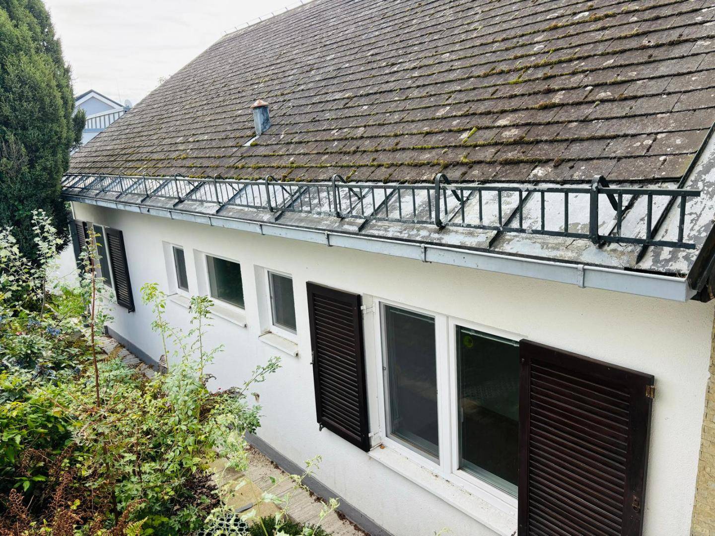 Einfamilienhaus in Klosterneuburg mit Pool, Aussicht & Garage