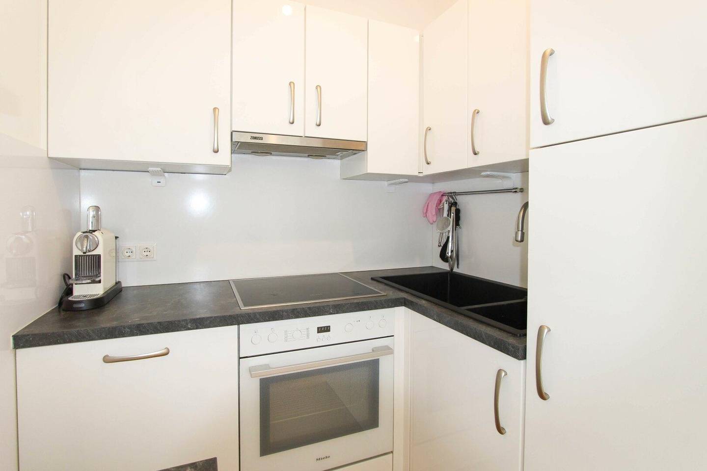 Apartment with view 19th floor near Alte Donau