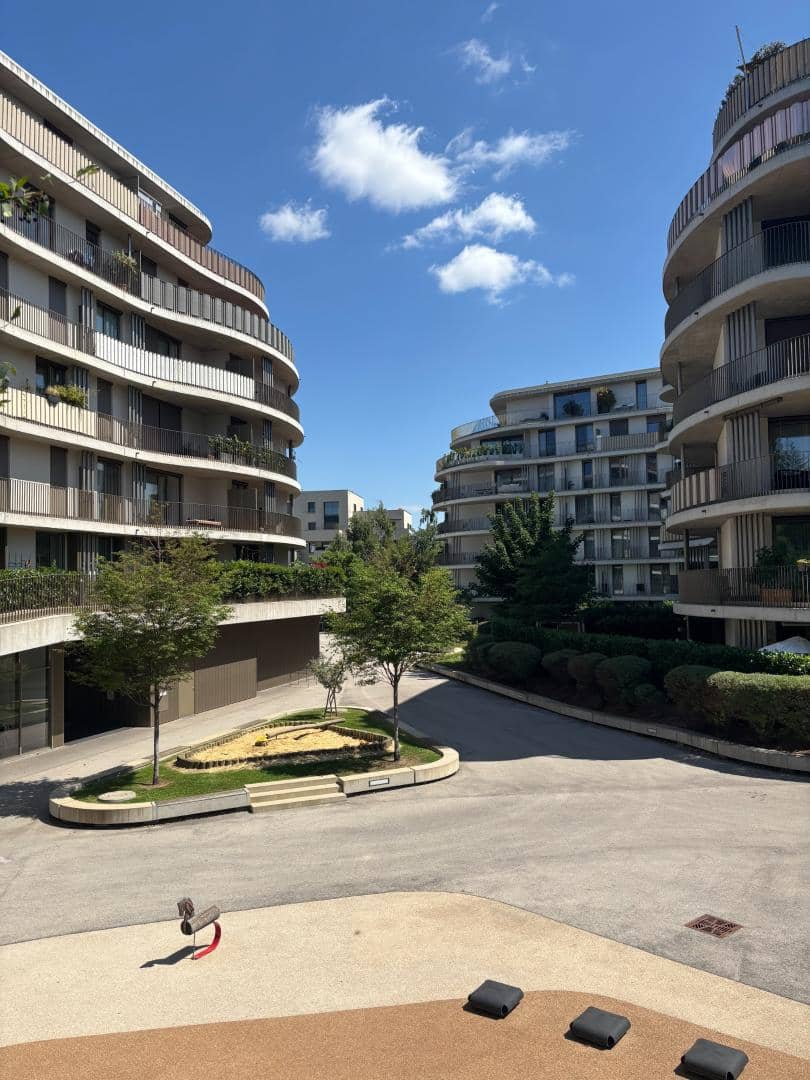 Apartment at Rosenhügel in Vienna with balcony