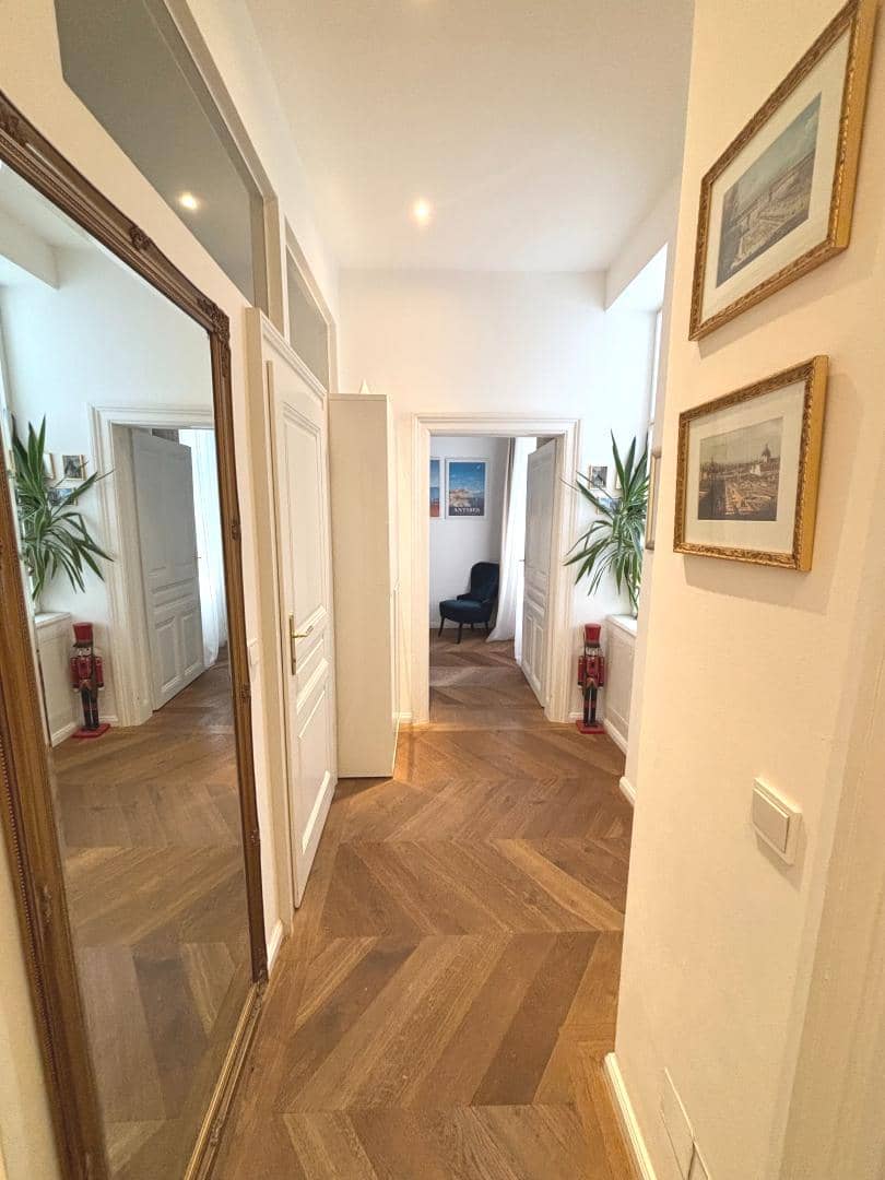 Apartment in Alsergrund with historic charm and modern amenities near the city center