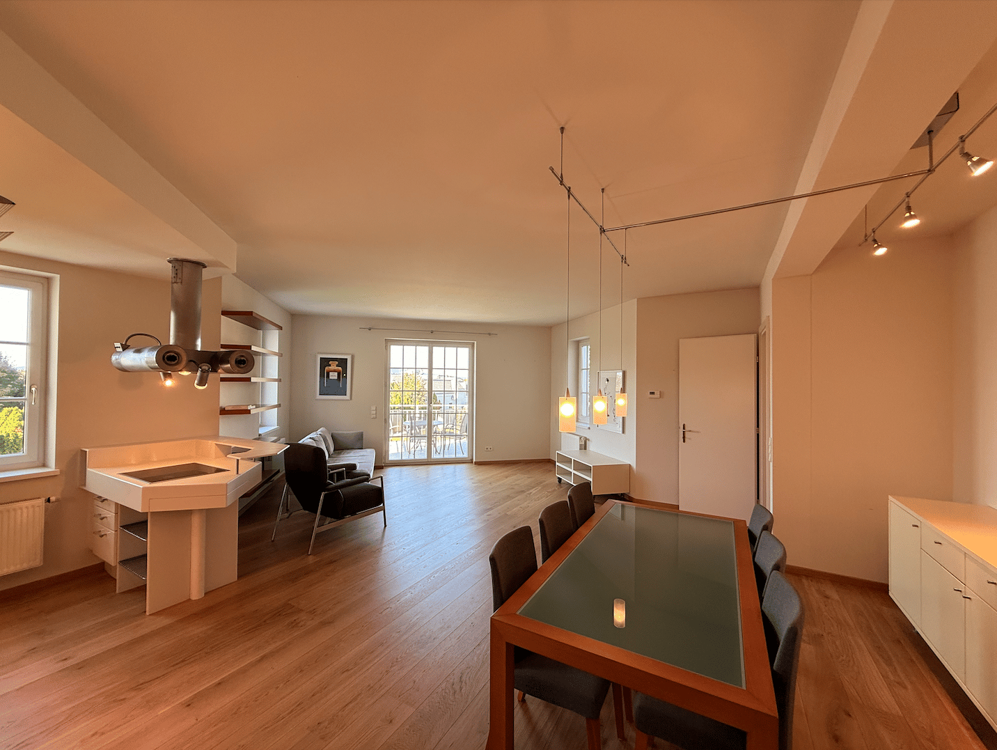 Apartment with Fontana Golf Club access and terrace