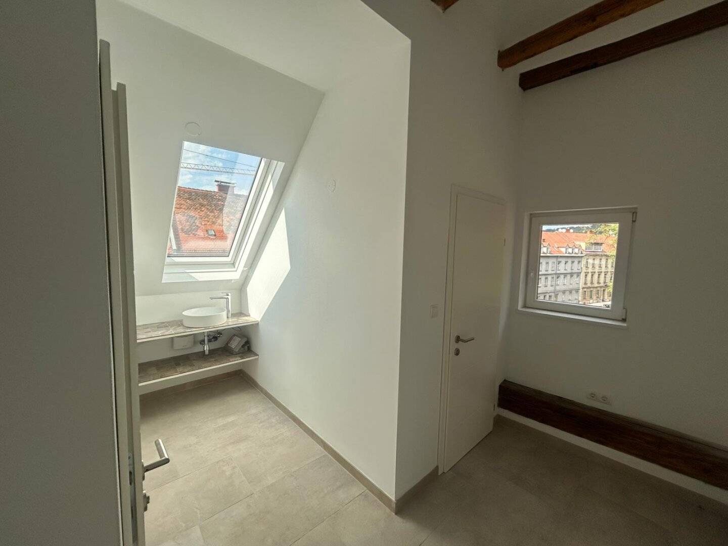 Graz-Geidorf: Loft-Dachterrassenwohnung mit Lift und Parkplatz