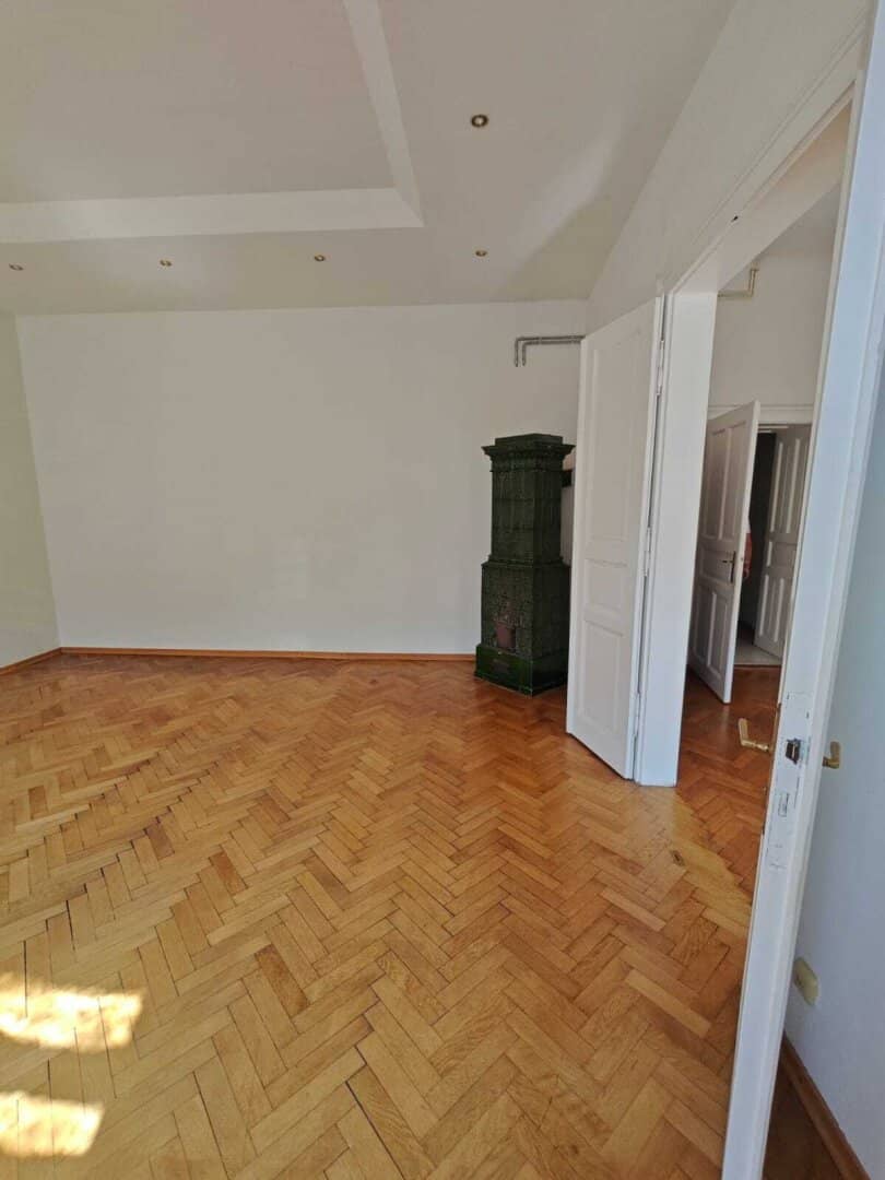 Wohnung Stilvoller Altbau mit Balkon und zeitgemäßem Flair