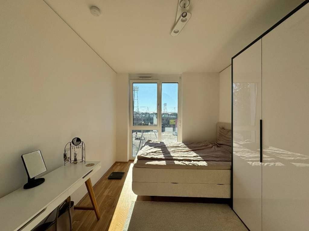 Bright 2-Room Apartment with Elevator and Storage Unit