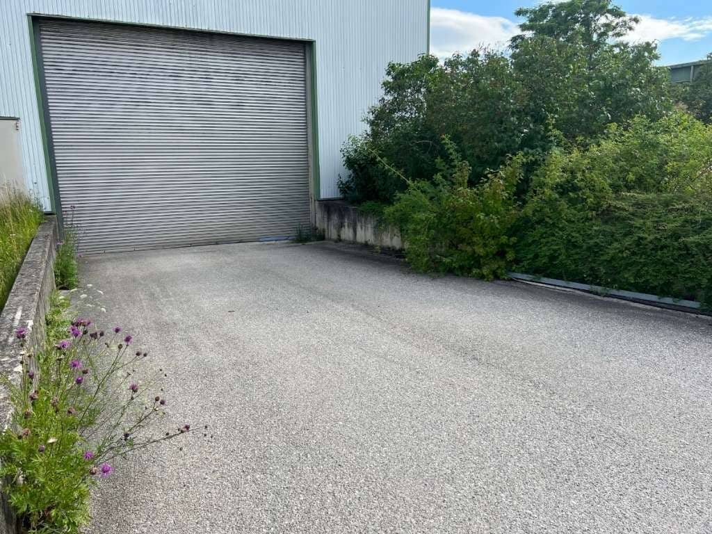Gewerbeliegenschaft in Wiener Neustadt – Produktionshalle, Büro