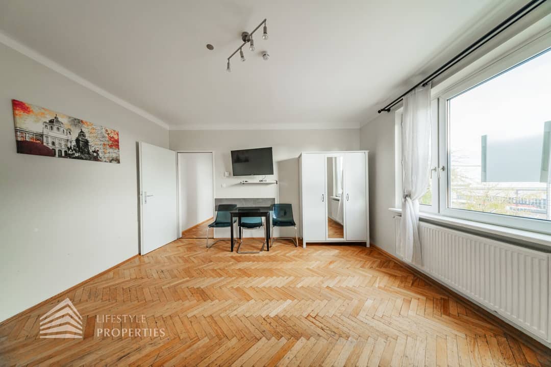 Wohnung nahe Meiselmarkt im gepflegten Altbau