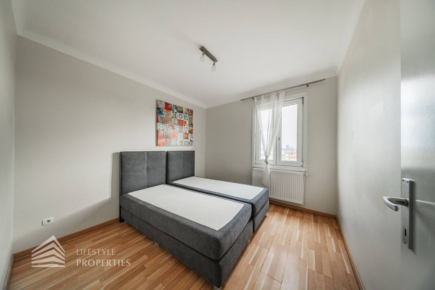 Apartment near Meiselmarkt in historic building