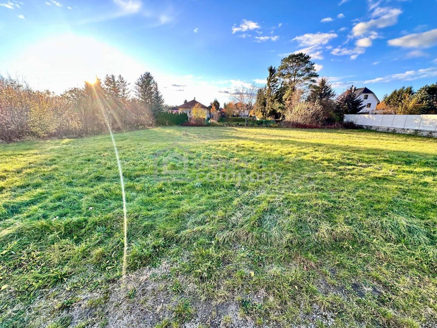 Baugrund in Lassee 640 m² mit Garten, Stadtblick – Pacht 4.000 €/Jahr