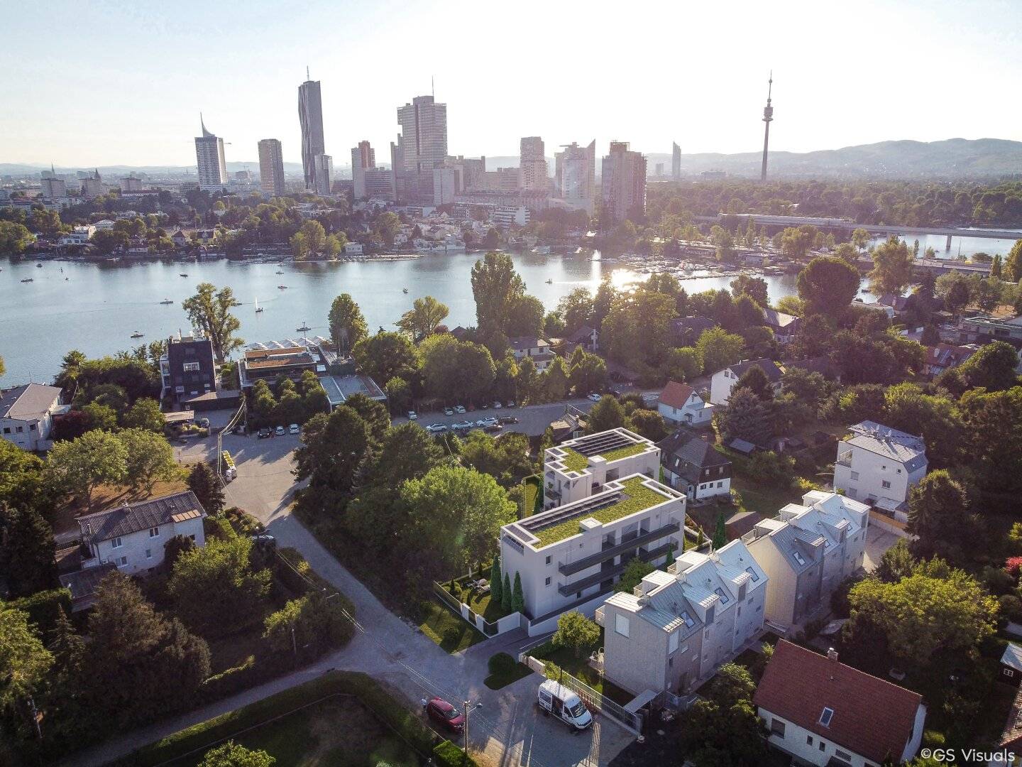 Exklusive Erstbezugs DG-Wohnung mit Balkon und Terrasse an der Alten Donau
