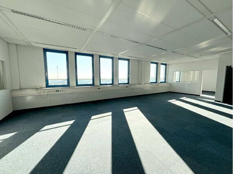 Wiener Neudorf! 136 sqm office space commission free