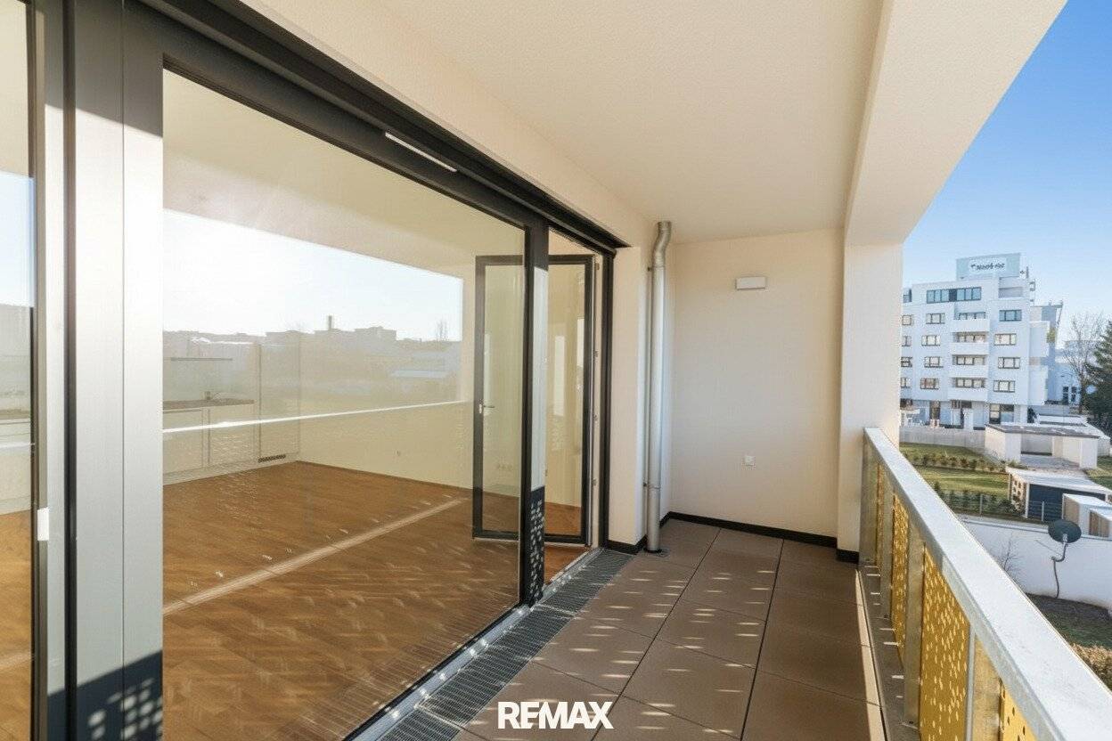 No broker fee new build apartment with loggia